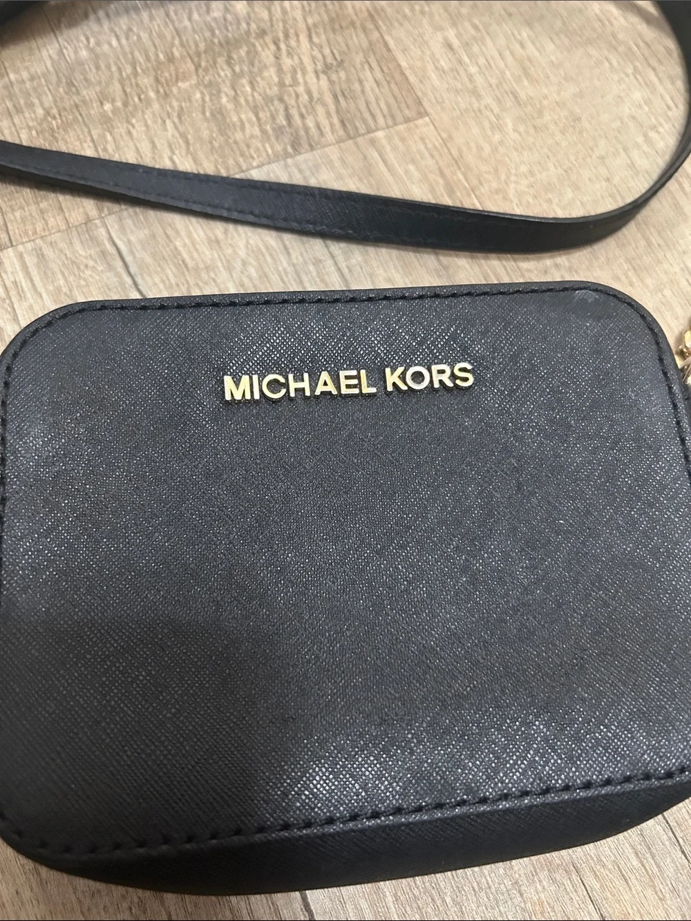 Michael Kors compact michael
